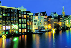 Hotels Amsterdam bei Nacht