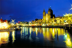 Amsterdam Grachten bei Nacht